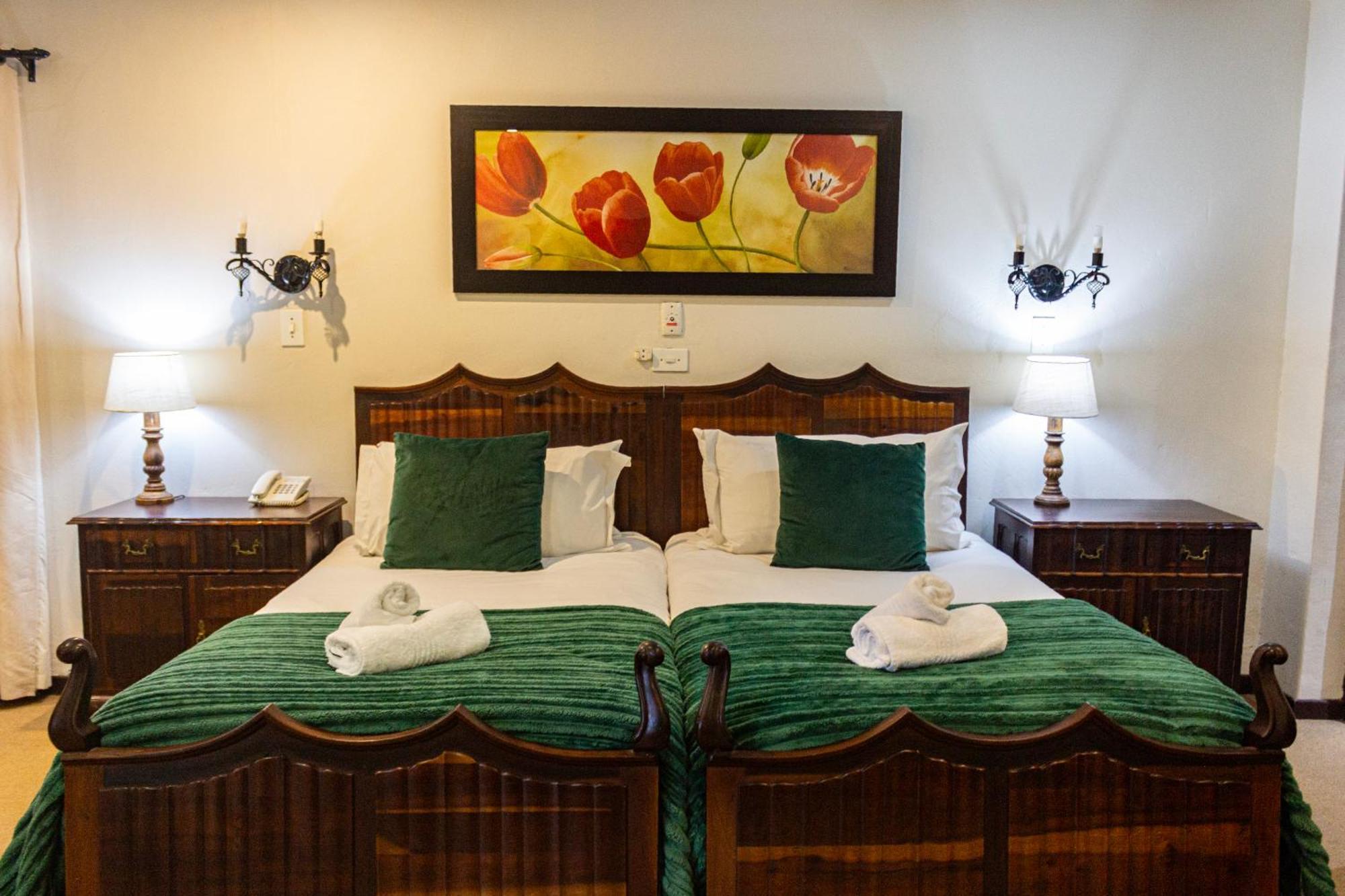 Hotel Numbi & Garden Suites Хейзивью Экстерьер фото